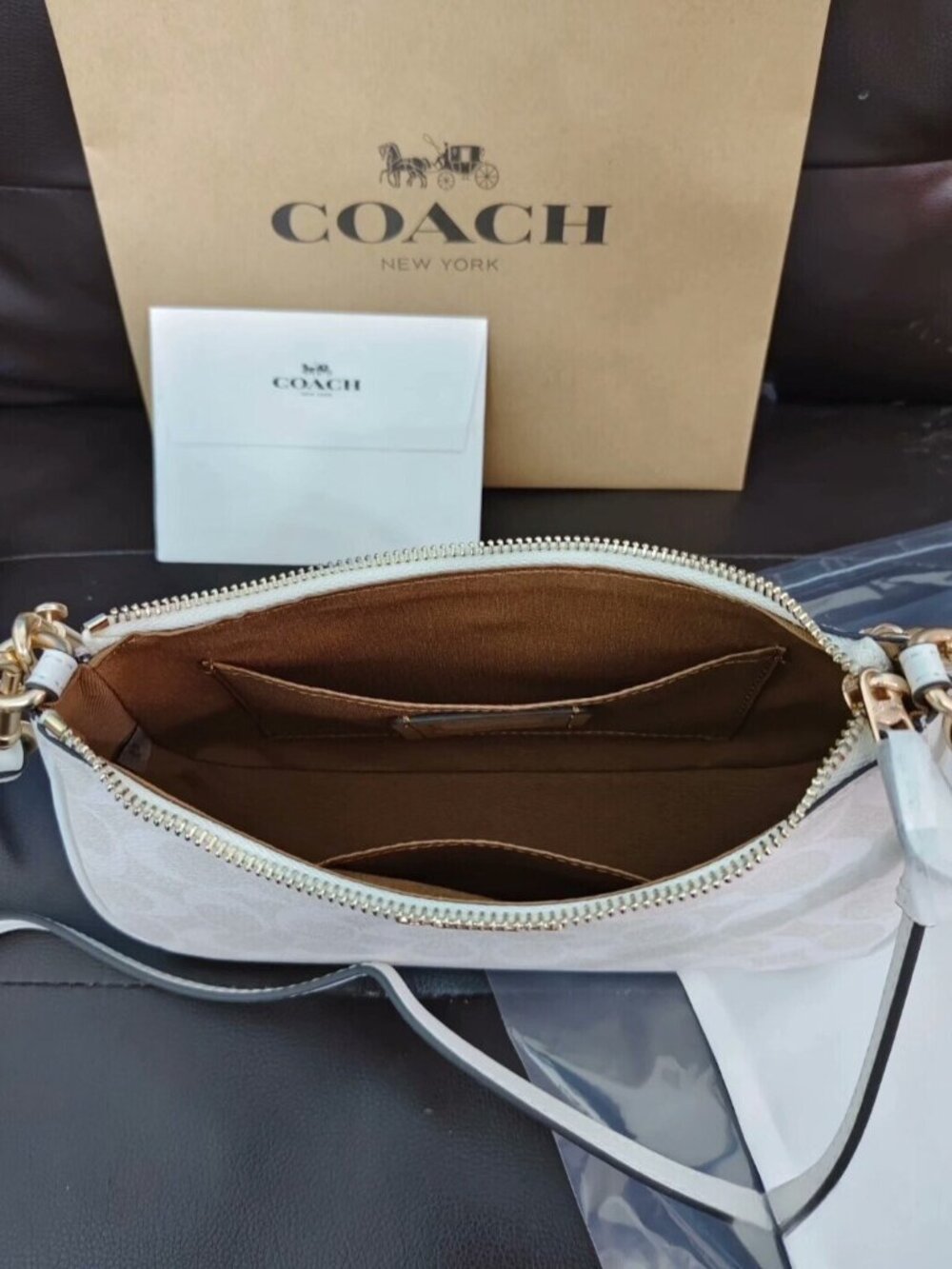 NWT Coach Teri Shoulder Bag In Signature Canvas CA548 - Picture 8 of 8